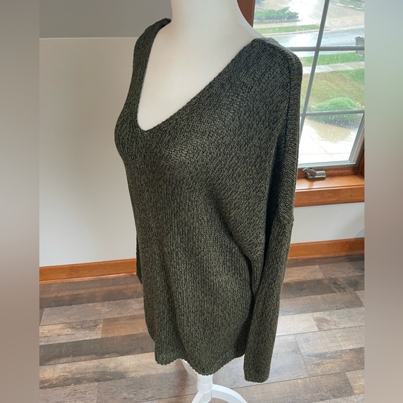 Cupcake Clothing Ltd sweater - Picture 3 of 4